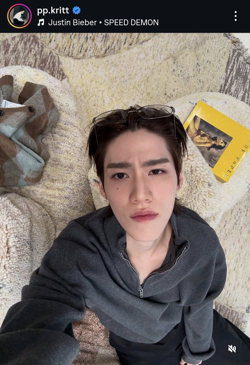 ขอดูรูปที่ทุกคนชอบที่สุด 1 รูป จาก โพส IG ล่าสุดของน้องพีพีค่ะ 

📍instagram.com/p/DPeILl8AS9H/…

GBA PP KRIT BALENCIAGA SUMMER26
#BalenciagaSummer26xPPKrit
#Balenciaga #PFW
#PPKritt <a href="/ppkritt/">ppkrit</a>