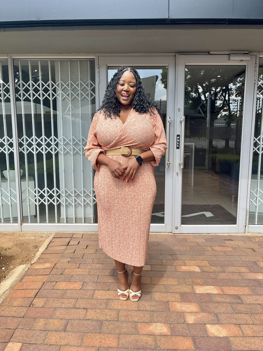 kay_ragious's tweet photo. Nothing like a good dress and heels! 🥹🤌🏾❤️ https://t.co/v8puz0NrVp