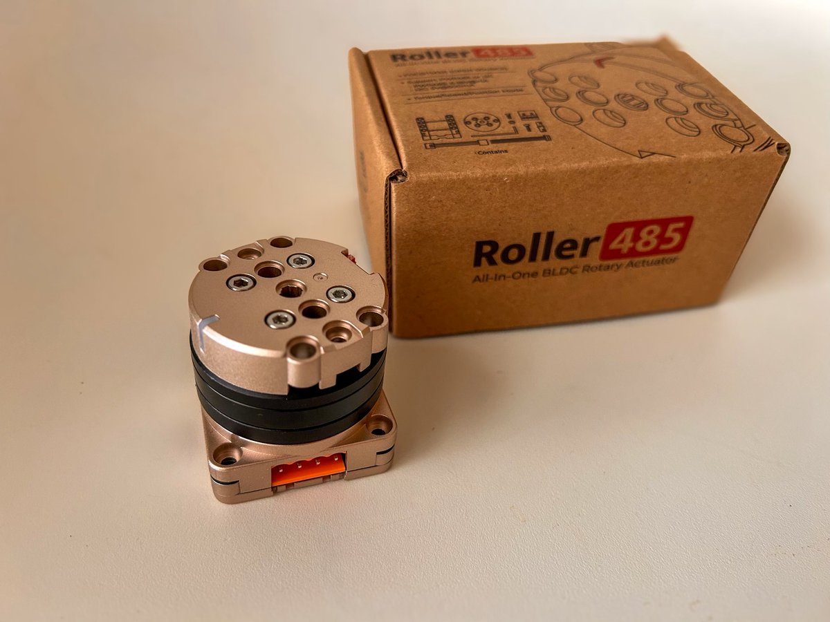 tichise's tweet image. M5Stack Global Innovation Contest 2025でいただいた金のRoller485が、ピンクゴールドのような色合いでとてもかっこいいです。ありがとうございます。
2個セットで使うことが多いので、もう一つもらえるように開発頑張ります💪
#M5StackInnovationContest #M5Stack #MFTokyo2025