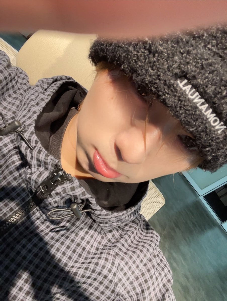 인코드 ㅆㅂ 존나 사랑해ㅠㅅㅠ
이 날 센 헤메코 개이쁘다 진짜 사랑스러워🥺