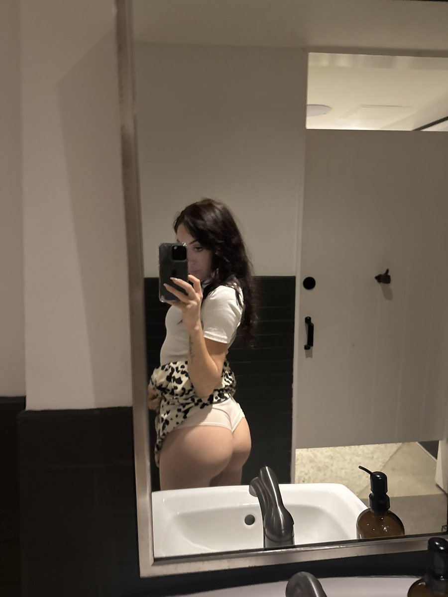 Last chance free trial!!! onlyfans.com/daniblu6