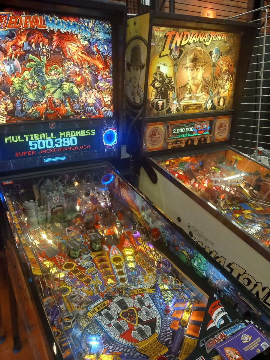 Jinkot62's tweet image. Quel weekend de folie avec la 1ére du salon "BIF" avec plus de 100 flippers mis a disposition et la présence de Roger Sharpe "The Man Who Saved the Game". Pour une première c' était juste énorme !😀

#flipper #pinball #pinballcommunity #bif #rogerSharpe