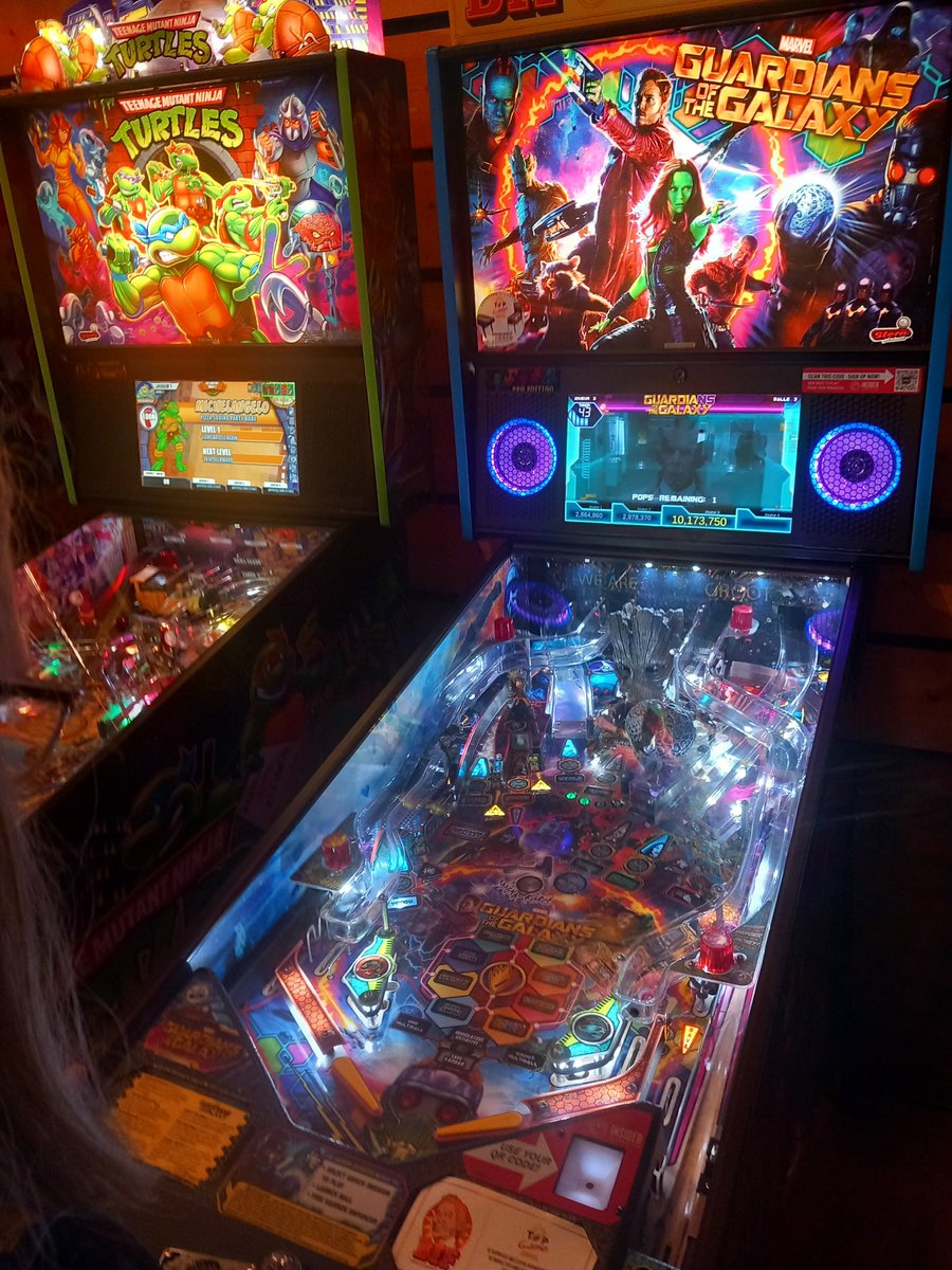 Jinkot62's tweet image. Quel weekend de folie avec la 1ére du salon "BIF" avec plus de 100 flippers mis a disposition et la présence de Roger Sharpe "The Man Who Saved the Game". Pour une première c' était juste énorme !😀

#flipper #pinball #pinballcommunity #bif #rogerSharpe