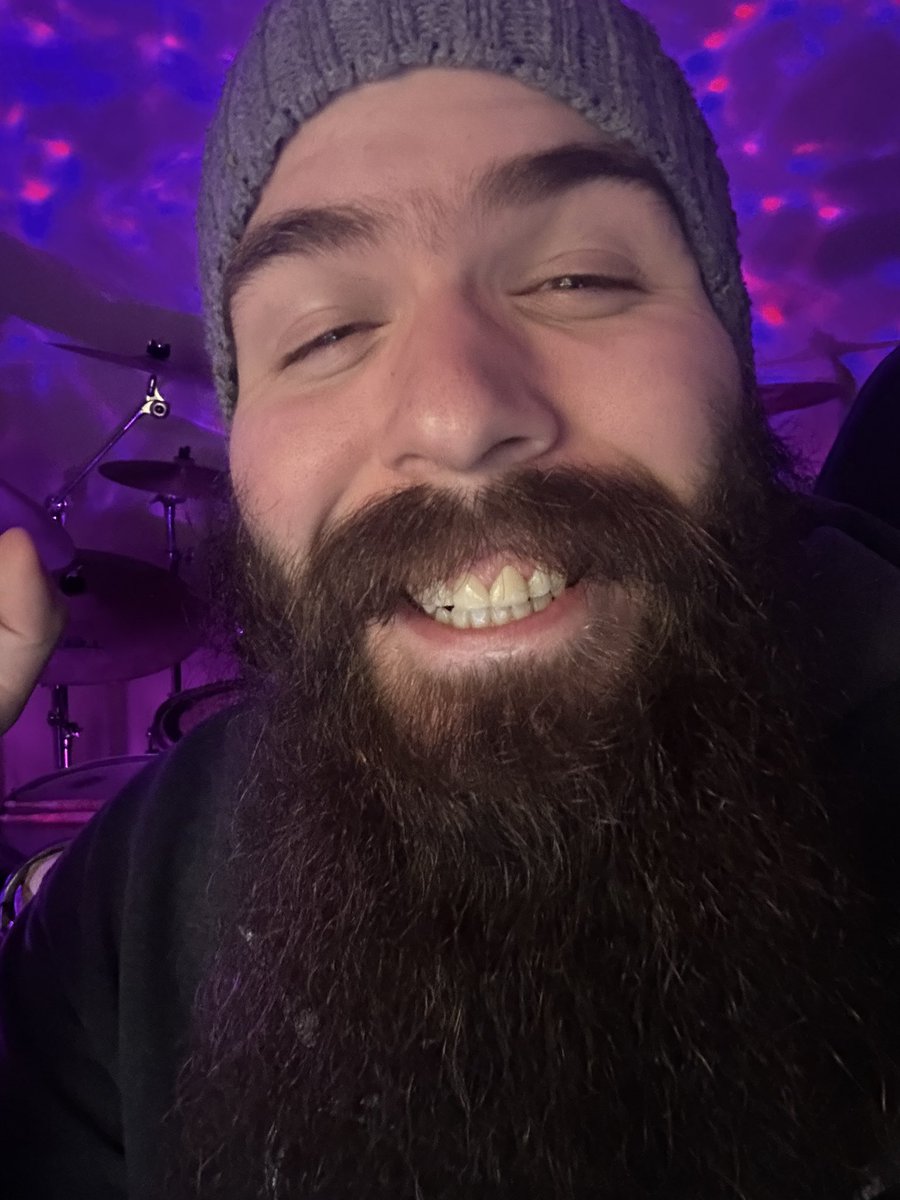 thebeardeddoob tweet media