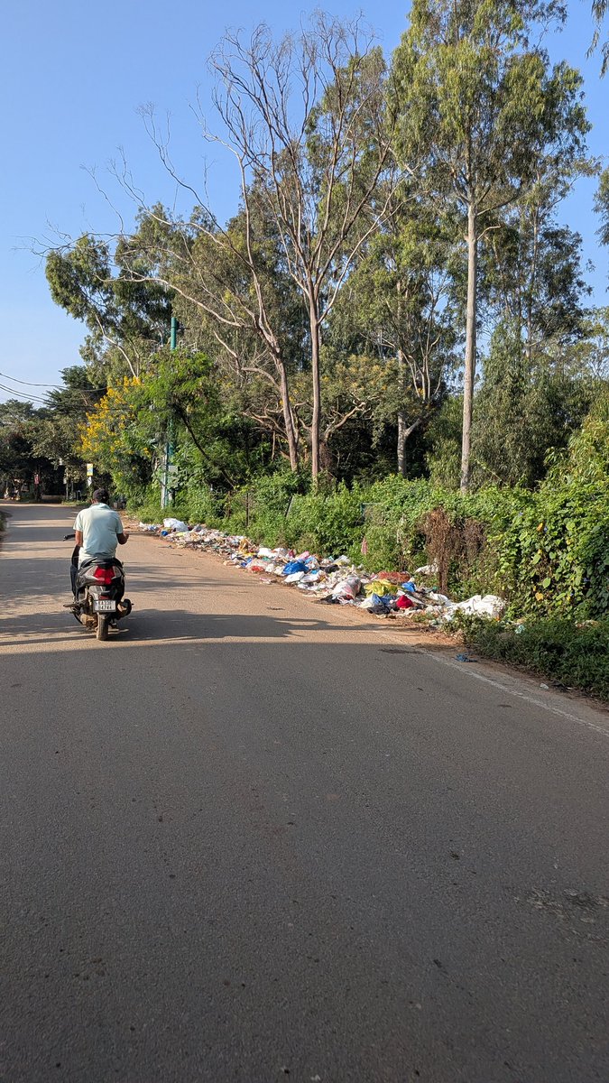 dheerajaith's tweet photo. A typical loop on a bicycle in North Bengaluru now results in views of only garbage in place of bird calls, fresh air and green views. I won't even talk about potholes lol @GBA_office @ICCCBengaluru @DKShivakumar @SRVishwanathBJP https://t.co/gsxijBiclG