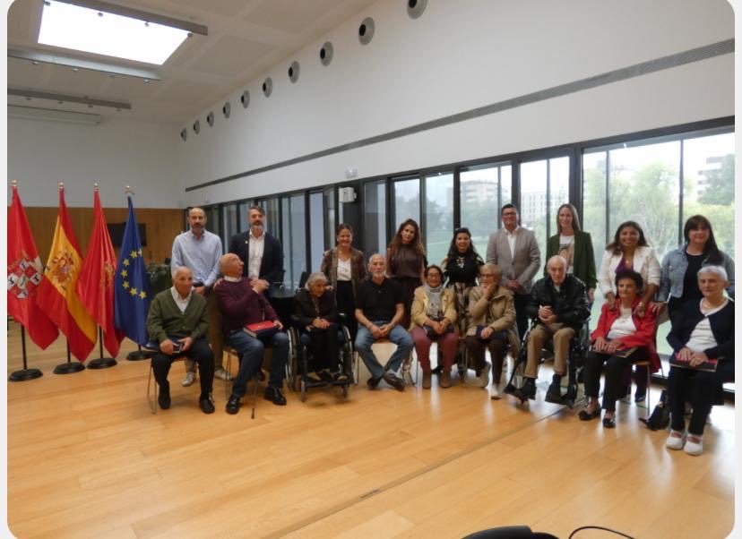 🎉 Hoy hemos celebrado el Día de los Mayores en el Valle de Egüés rodeados de personas que son el corazón de nuestro Valle.

🙌Gracias por vuestra sabiduría, vuestras historias y por construir la comunidad que hoy disfrutamos.

👏 ¡Un homenaje más que merecido!
#DíaDeLosMayores