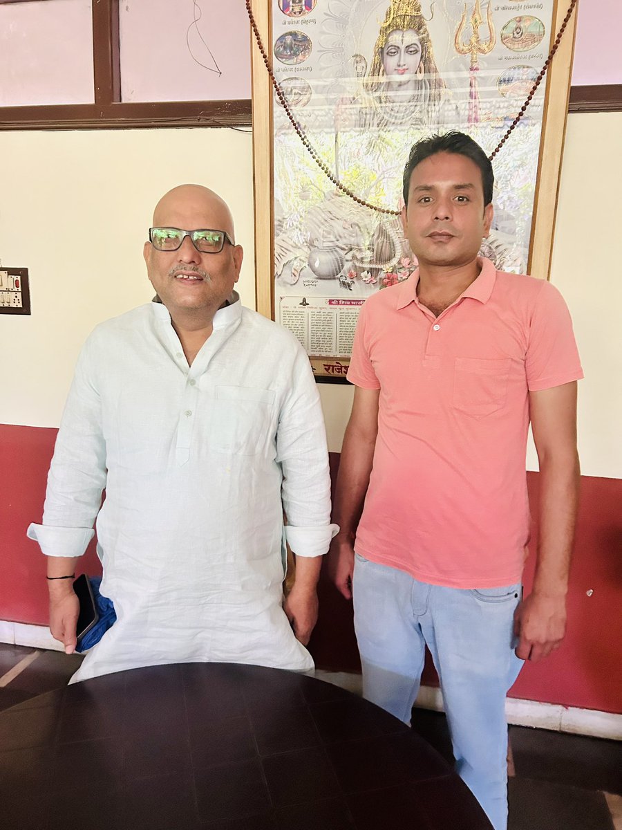 umangsinghrai's tweet photo. उत्तर प्रदेश कांग्रेस अध्यक्ष अजय राय चाचा जी. को जन्मदिन की ढेरों शुभकामनाएं एवं बधाई . https://t.co/asw1Qhvo6M