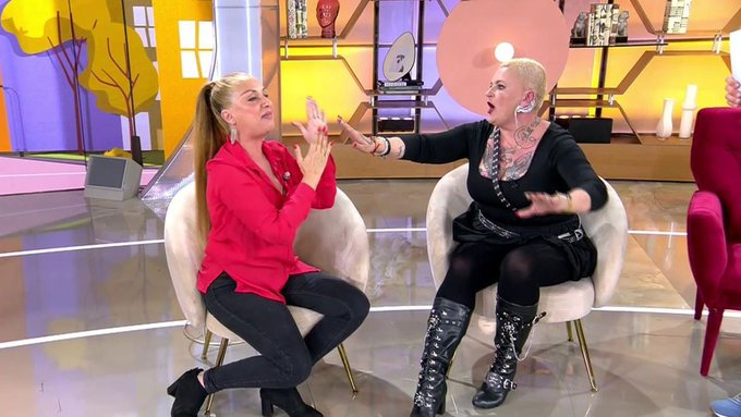 Dos30TV's tweet photo. Comienza la semana de #ElDiarioDeJorge6O con RÉCORD de temporada al firmar un 11.5% de cuota, 771.000 de audiencia media y 1.524.000 espectadores únicos

🛋️ Su fidelidad sube al 50.6%

🛋️ Líder de las cadenas privadas

#QueVivaLaTele #Audiencias https://t.co/Y8vgTU3bTs