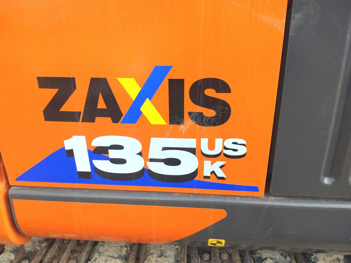 lotuswhite20's tweet photo. #ZX135US
#日立建機
#オカダアイヨン
#サイレントアミダス https://t.co/3y2MYPsajN