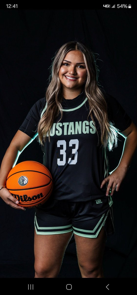 BSNSportsUTAH's tweet photo. Minted for the 2025-2026 season
Bryce Valley Girls Basketball x PROLOOK SFN Lite Custom color "Mint," NBA cut, BE mesh, and a custom Wilson ball to complete the look!
#highschoolsports #bsn #basketball https://t.co/9QBpnQ6i77