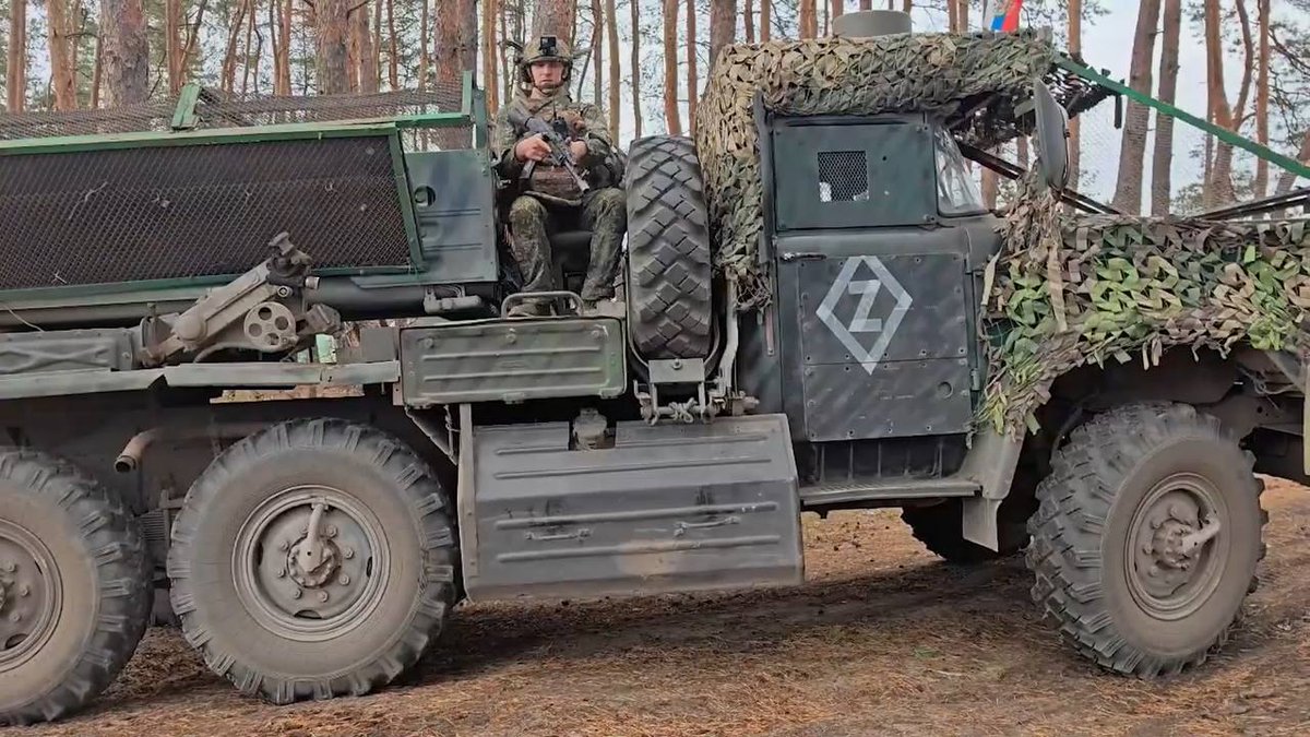 TheGreyPatriot_'s tweet photo. ๐ท๐บ Today's work of 9K55 "Grad-1" MLRS unit from 37th Motorized Rifle Regiment of 25th Combined Arms Army within Group of Forces "Zapad" in Krasnolimansk direction.
#Russia #Russian #Russians #Today #SVO #Military #Army #Grad1 #MLRS #Rocket #Missile #Launcher #Tactical #Z https://t.co/t8m3B7YgS9