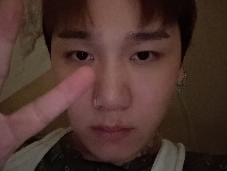외딴섬 (@whyddansom) on Twitter photo 