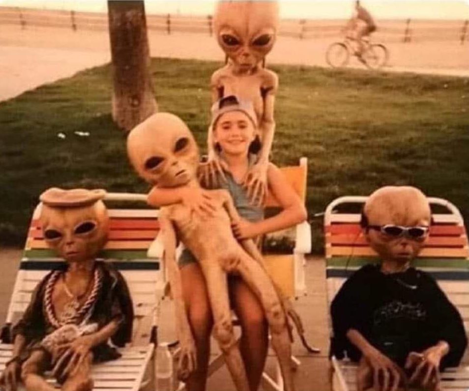 Cuando eres el único de tus compas que no se droga.