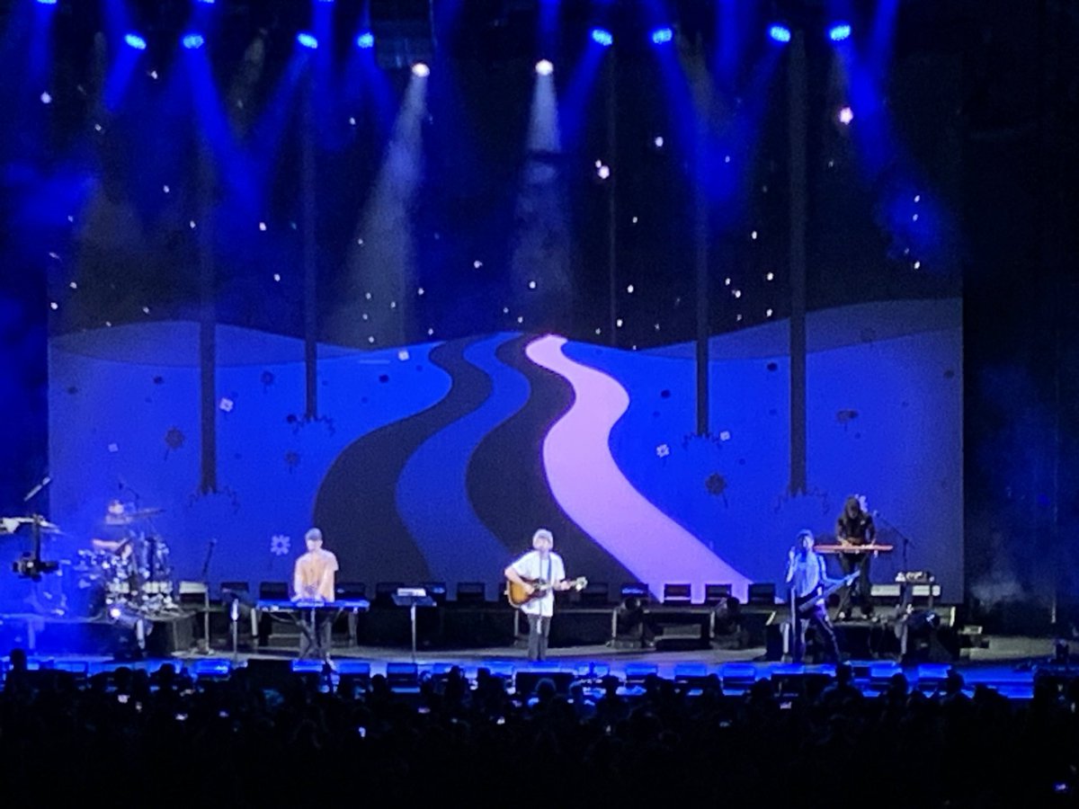 KevinTraverseYT's tweet photo. Had an Amazing FUN time at the @AJRBrothers Concert.

Can’t wait to sing about violins again.🎻 https://t.co/xyTzZm4NlZ