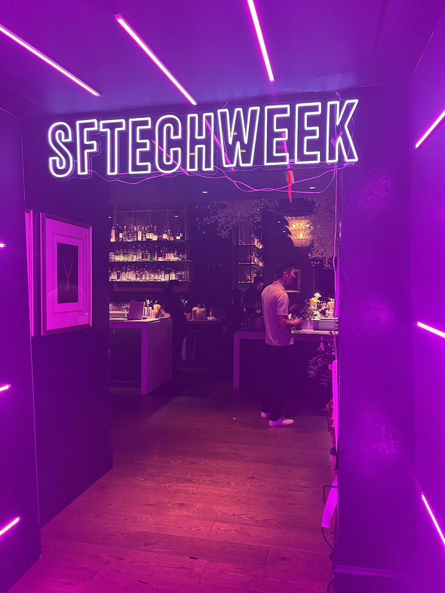 TracyMassaro_'s tweet image. One of my fave @Techweek_  events. 

a16z’s welcome kickoff 

#SFTechWeek