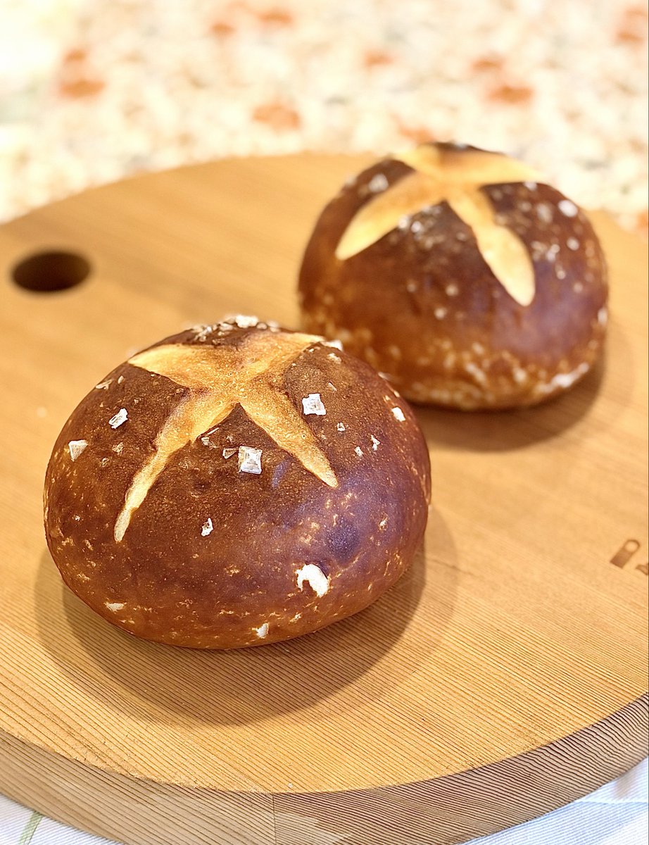 秋だからビッグ椎茸を作りましたわ〜〜！！！！
慣れてなくてよれよれクープになっちゃいましたわ