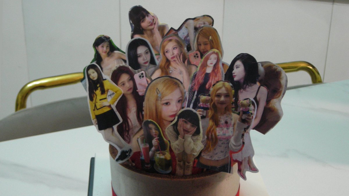 jjam4joy's tweet photo. 우리 다시 돌아가자 https://t.co/AxiKKj3eAx