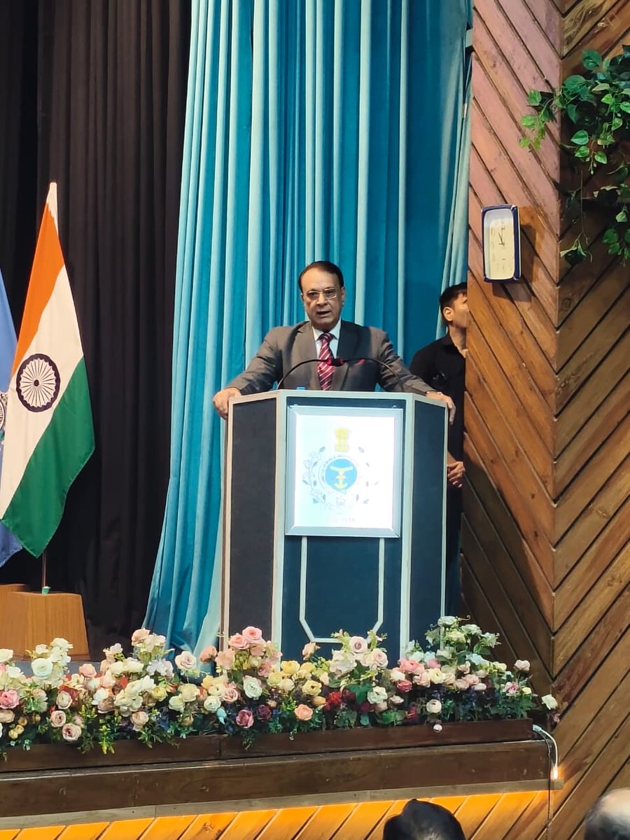USIofIndia's tweet image. It began with the Welcome Address by Maj Gen BK Sharma, AVSM, SM** (Retd), DG USI, highlighting Col Pyara Lal’s contributions and the importance of Uttarakhand &amp;amp; today’s theme.

Hon’ble Governor of Uttarakhand invited to deliver the Lecture.
#usi #CS3 #ColonelPyaraLalLecture