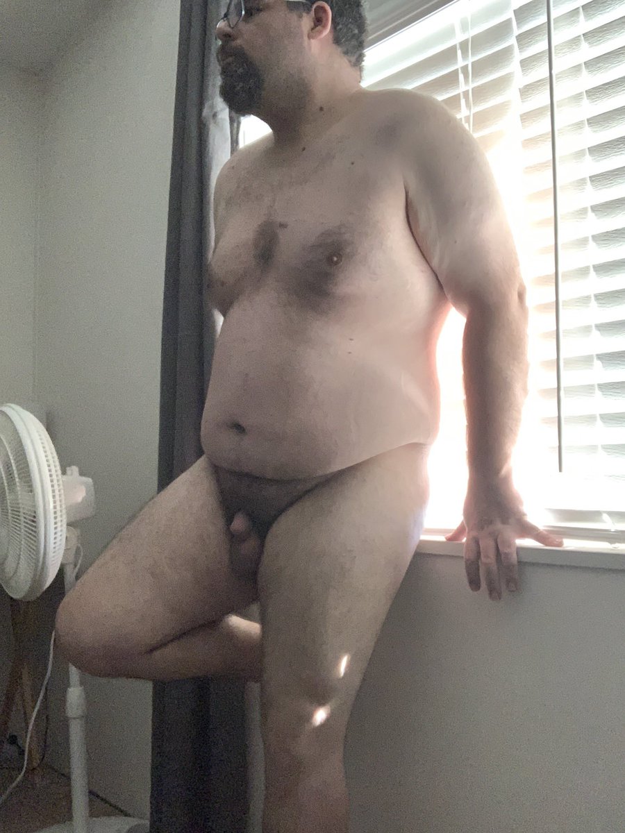 Chad the Perfect Aspiring Nudist tweet media