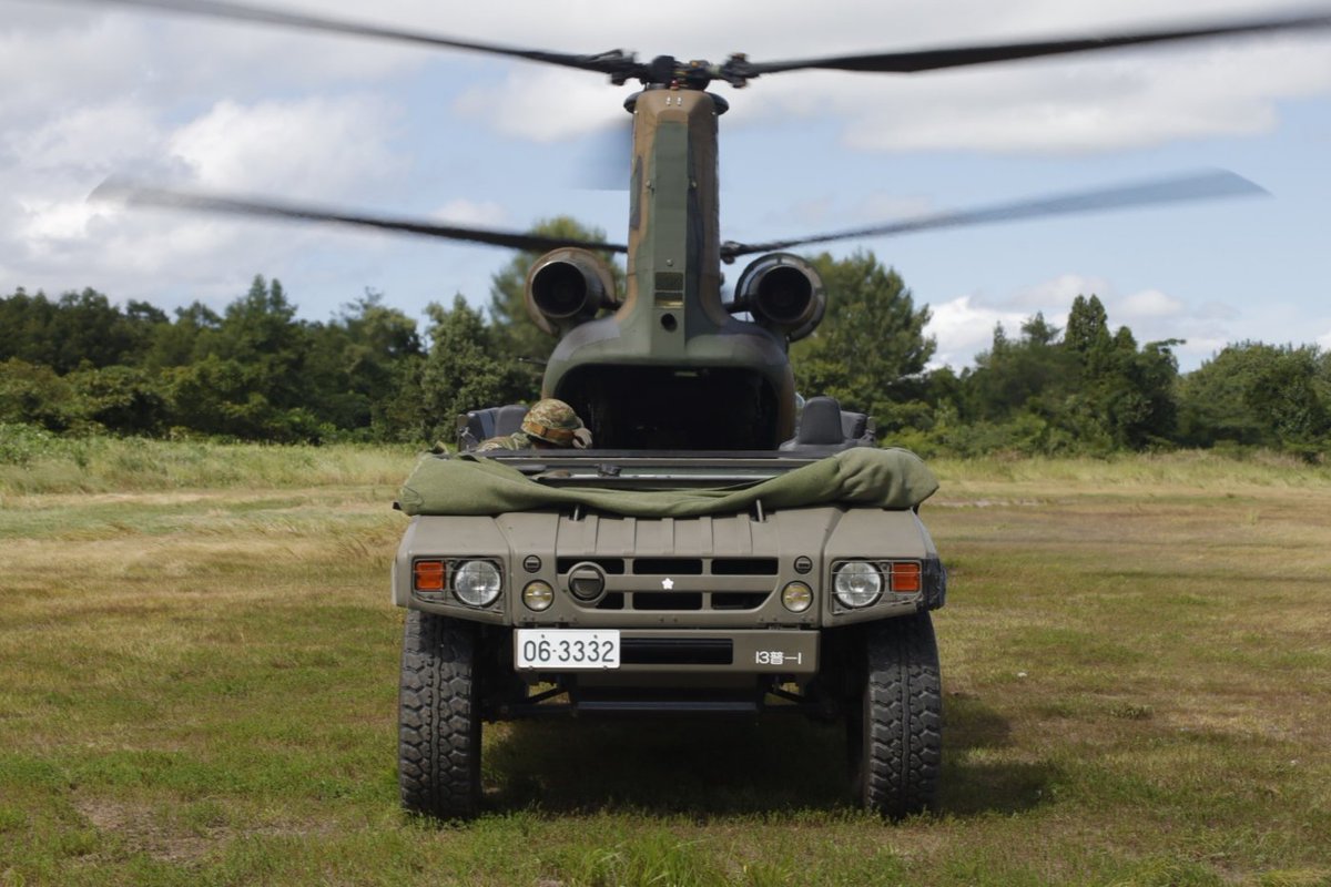 第13普通科連隊 は空中機動訓練を行いました。 空中機動訓練といって