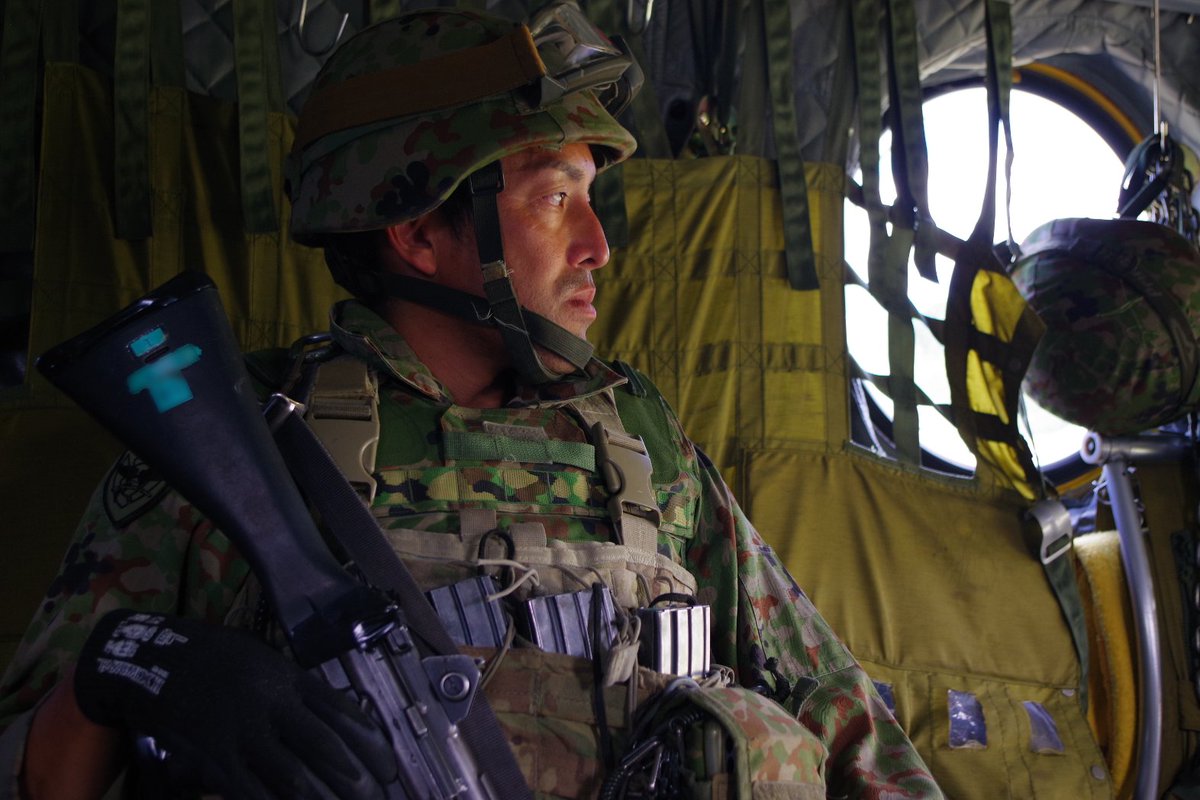 第13普通科連隊 は空中機動訓練を行いました。 空中機動訓練といって