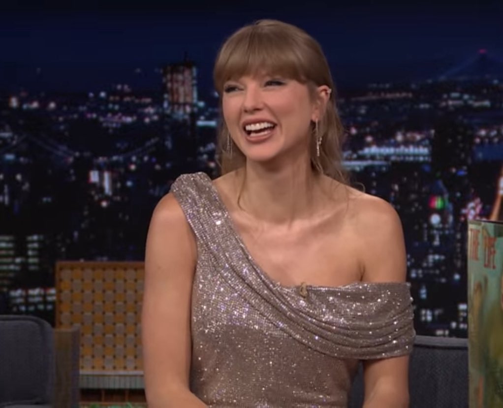 Keep her this happy forever omg