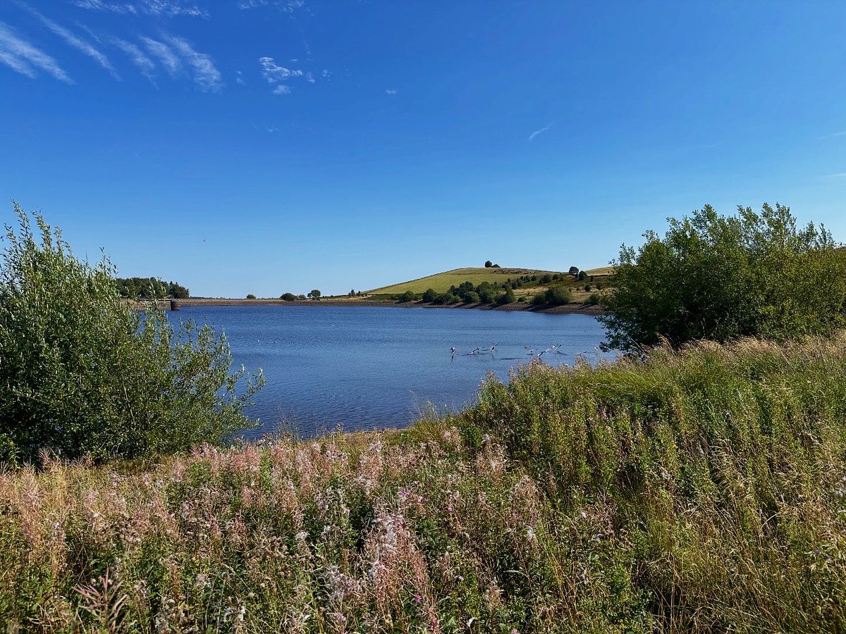 StefRobinson's tweet photo. Wandering around Redmires Reservoir in Sheffield ☀️

#Redmires #RedmiresReservoir #Sheffield #RobinsonRoams https://t.co/338dyNBXJE