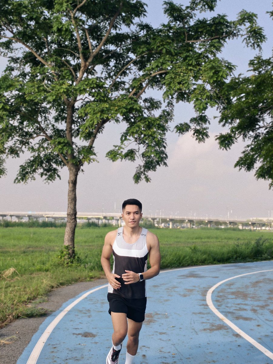 ที่ตัวดำเพราะนอนดึก tweet media