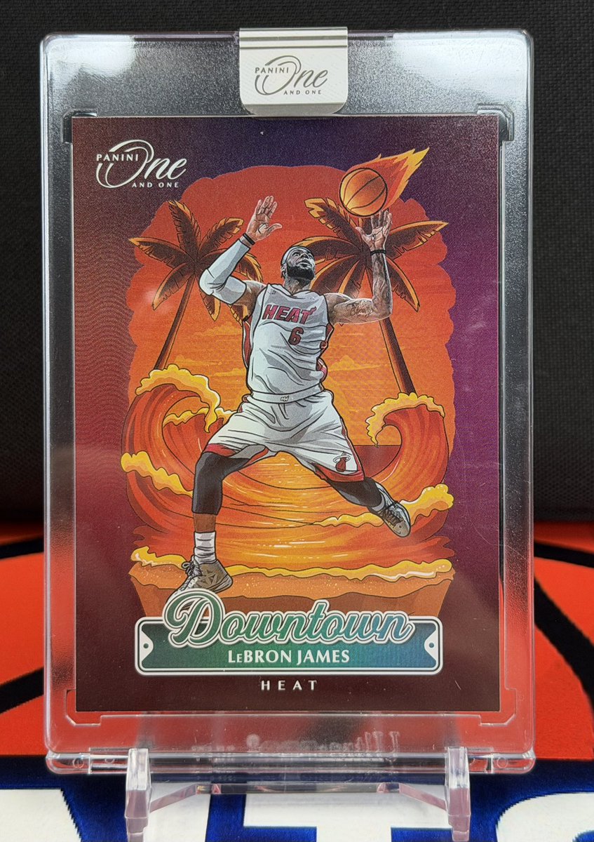 pA7UXwjKKk006Se's tweet photo. 海外GBより帰還
2024-25 Panini One And One
Downtown Lebron James
レブロン一点狙いでたまたま入ってヒートスポットここ最近の爆運の集大成
今回のダウンタウンは状態が悪いのかセンタリングが良くないか鑑定結果もいまいち
#panini
#oneandone
#downtown
#lebronjames
#nbaカード
#ダウンタウン https://t.co/rt5YrduNVd