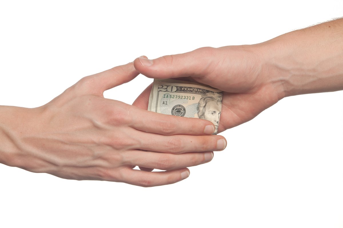 Fraude bij aanbestedingen
 zurl.co/dCKJG