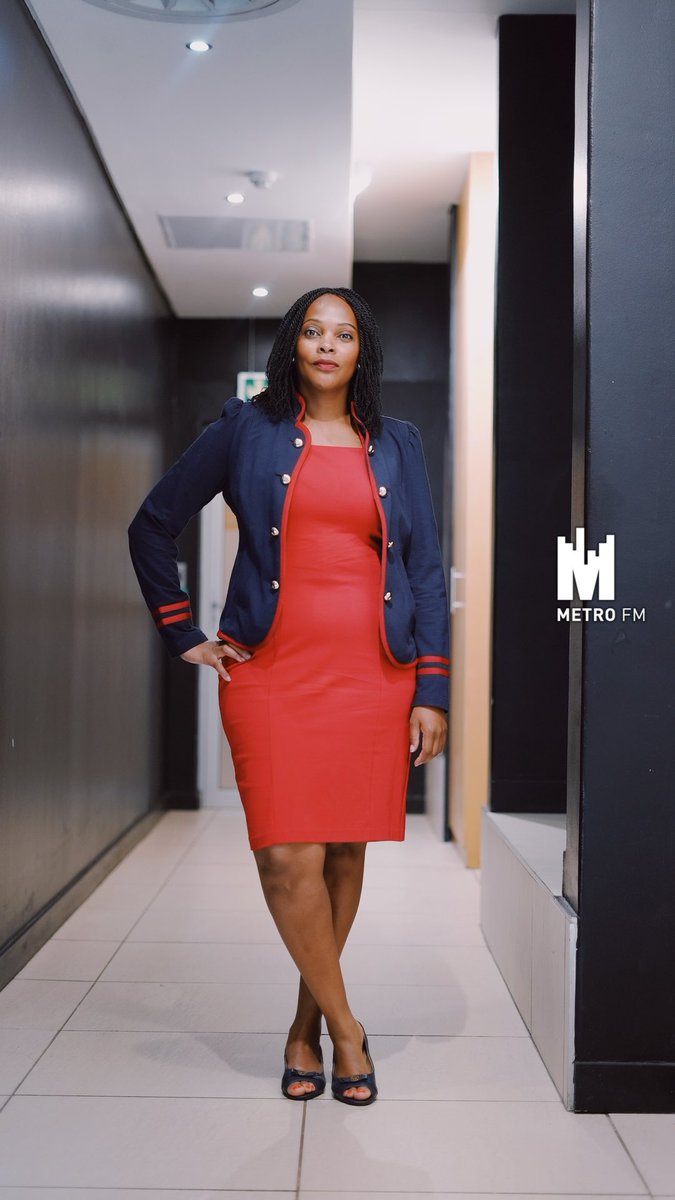 METROFMSA's tweet photo. Your year-end performance review isn’t just a meeting — it’s a career-defining moment. Whether you’re aiming for a promotion, a raise, or a fresh start in the new year, preparation is everything.
🔑 Dr. Sharon Munyaka, renowned work psychologist and past president of SIOPSA, reminds us: strategic reflection and preparation are the keys to standing out. 🎯 Ready to own your impact and step into 2026 with confidence? #BestMorninngs