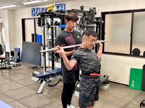トレーニング 今日も今日とてトレーニング。 加圧トレーニングジムDEUXさんで加圧
