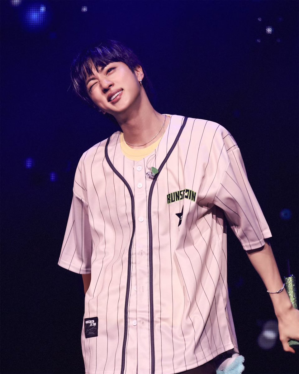 jininilicious's tweet photo. can we please talk about the jin wink™ and how it's the most adorable thing in the world? https://t.co/uETltTpoig
