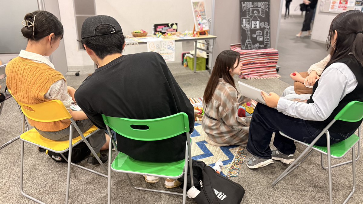 iamsho2002's tweet image. \📢個別相談会はじまりました！/

♦︎外濠校舎１F メディアラウンジ
♦︎15:00〜16:30ごろ

今日もおかしたくさん！ #melc2025