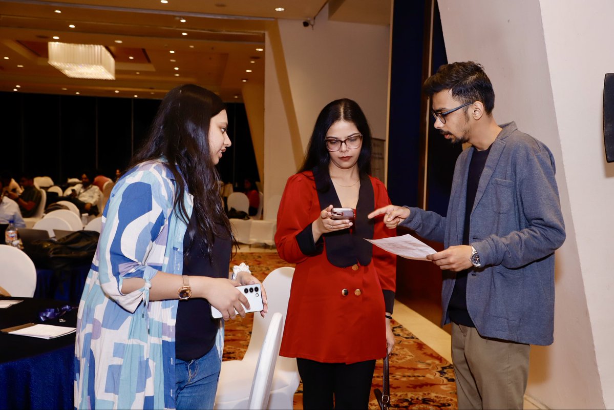 Akanksha_as17's tweet image. Grateful to have shared the stage at @INBMOfficial with @vedangvatsa, @vikramrsingh , @idkshabnam and @lalithkrishnanh discussing “Building a Web3 Career: Education, Employment &amp;amp; the Creator Economy.”

I highlighted why personal brands are career accelerators in Web3:
&amp;gt; They…