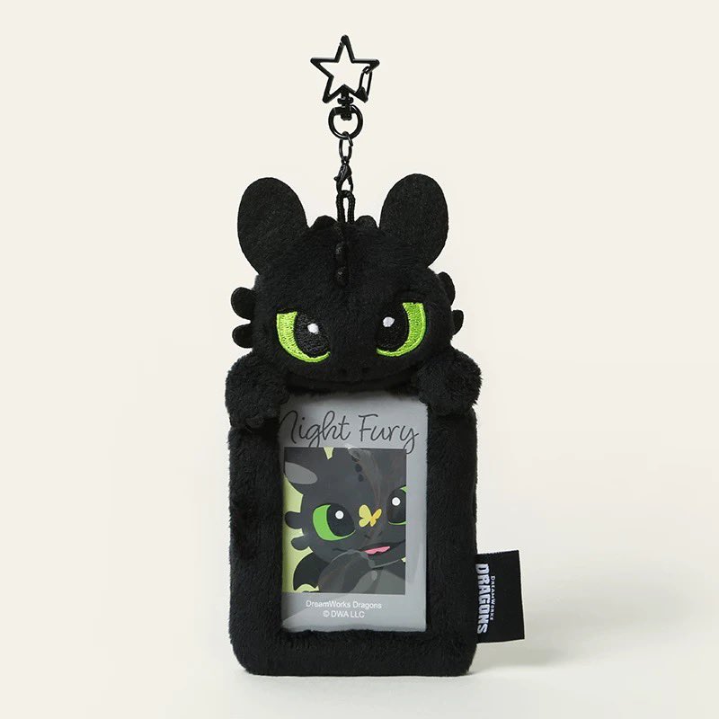 Peepinkshop tweet picture