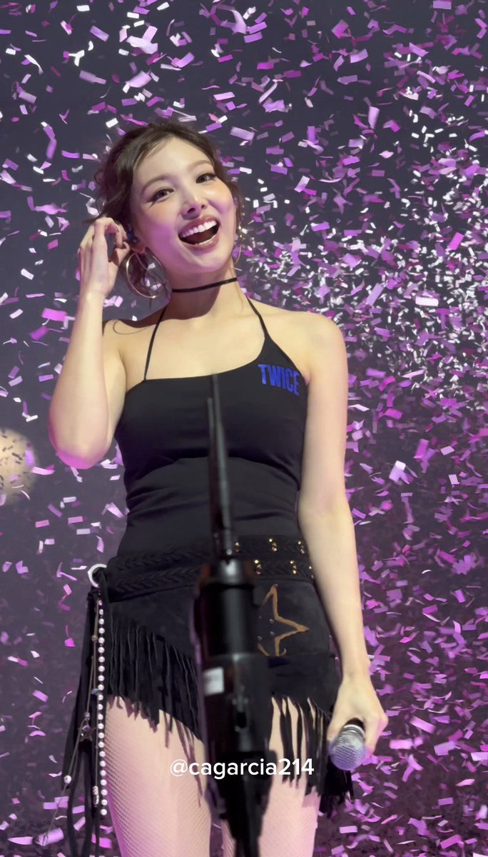 cagarcia214's tweet photo. #TWICE #트와이스
#나연 #NAYEON 
#THISISFOR_PHILIPPINES_ONCE
#TWICE_THISISFOR_WORLD_TOUR
#THISISFORINBULACAN https://t.co/XaIXoGkFfG