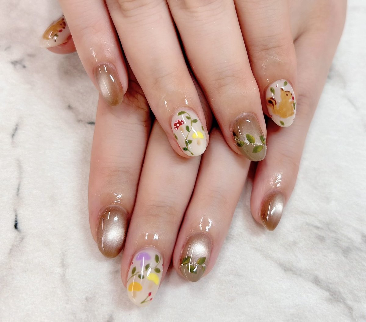 yu_happy_japan's tweet image. ネイルサロン💅にきのこ狩り🍄🟫🍄しに行ってきました。
・ベニテングダケ
・クリフウセンタケ
・ムラサキアブラシメジ
・アカヤマドリ
&リス🐿️さん
#天然きのこ #秋ネイル #ネイルアート