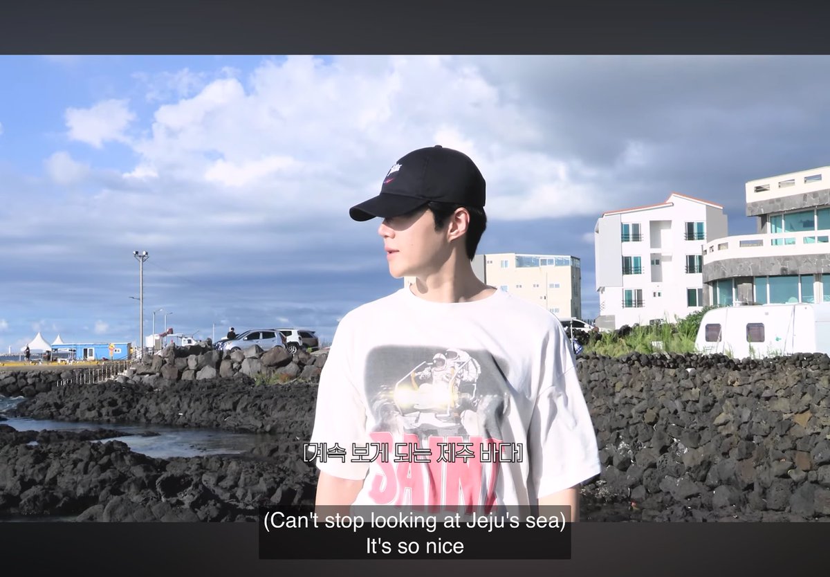 cloudskynu's tweet photo. @KIMSEONHO_offcl : can’t stop looking at Jeju sea 

Me: can’t stop looking at this handsome guy 😍🥰 

Thank you for this vlog, my love!!! 💙💙💙
Welcome tooooo twitter!!! https://t.co/AglI9rjDFW