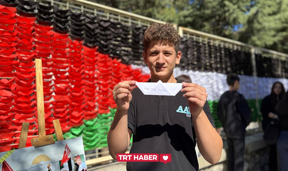 🇵🇸 "Söz tükendi. Ayağa kalk ey insan!"

81 ilde öğrenciler, eş zamanlı olarak Filistin ve Gazze’ye destek gösterisi düzenledi.

#BitmeyenSoykırımGazze