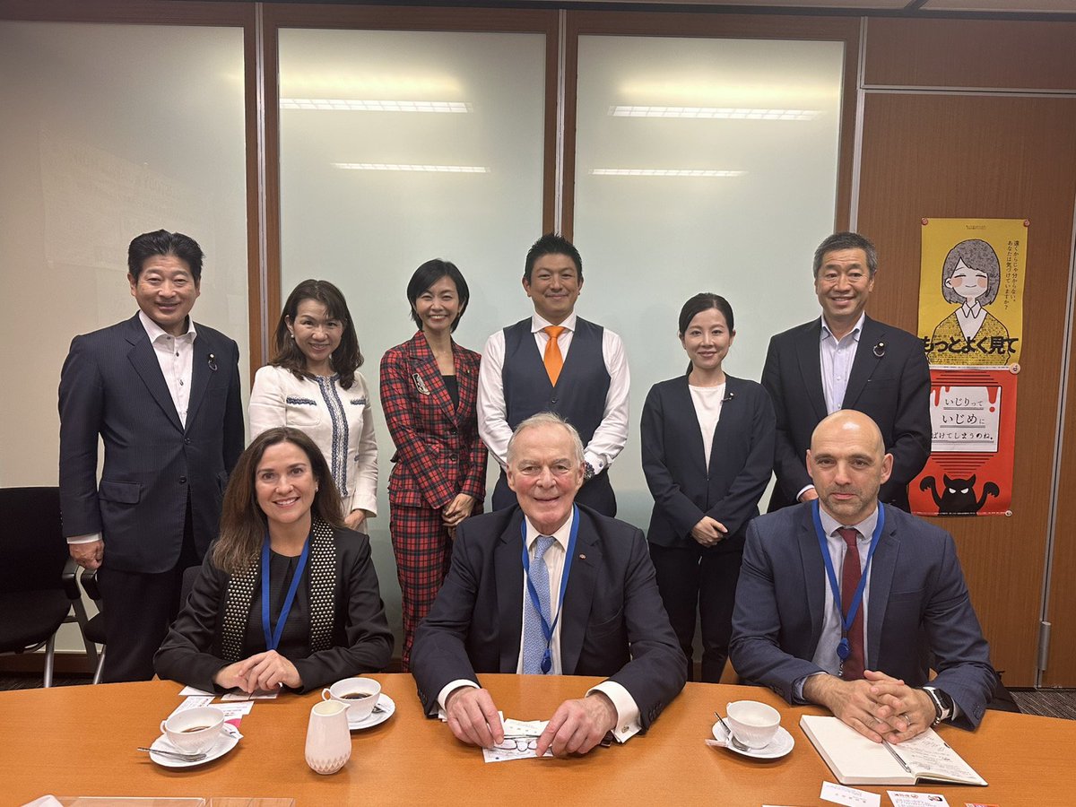 3yuko_nakada3's tweet image. 本日は朝から講義・協議の2本立てと、夕方は英日国会議員連盟の共同理事であるトレンチャード子爵とのご面会に同席させていただきました。

毎日が学びの連続です。
課題は山積みですが、チーム一丸となって着実に進めてまいります。

#参政党
#プロジェクトチーム 
#前進あるのみ