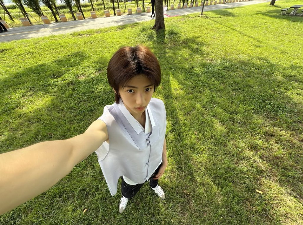 kimjuhoonpics's tweet image. 🌱