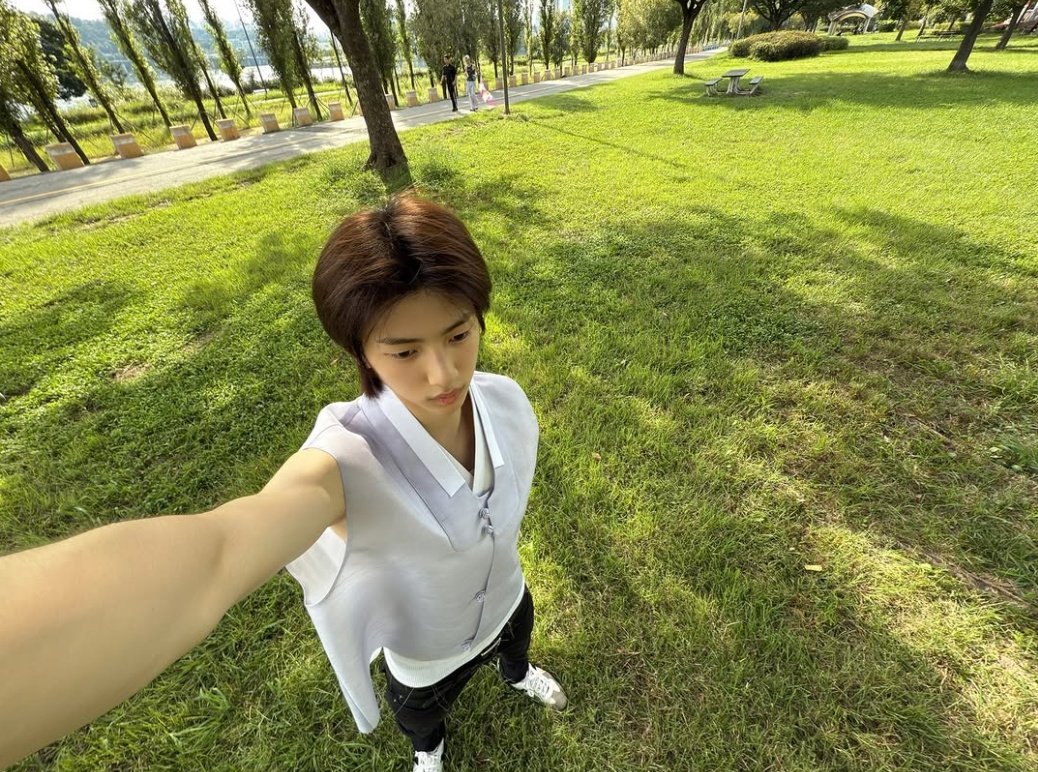 kimjuhoonpics's tweet image. 🌱