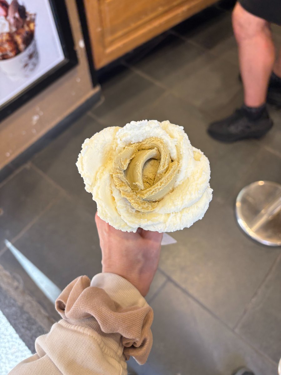 wie schön kann ein Eis eigentlich sein? ⬇️ JA!