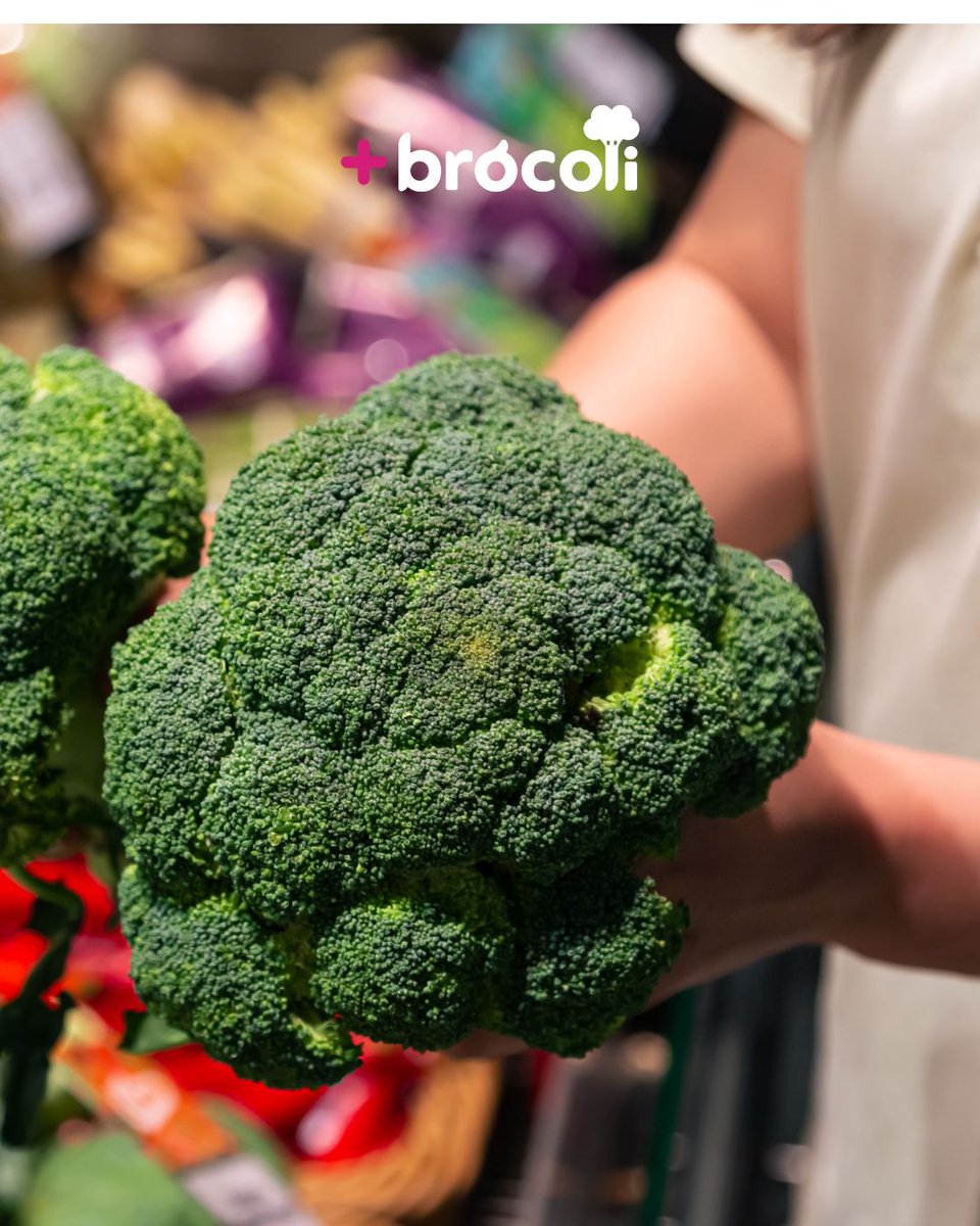 🥦 ¿Sabías que el brócoli es uno de los vegetales con más vitamina C del mundo? Solo 100 g te dan más de la mitad de la cantidad diaria recomendada.

#brócoli
