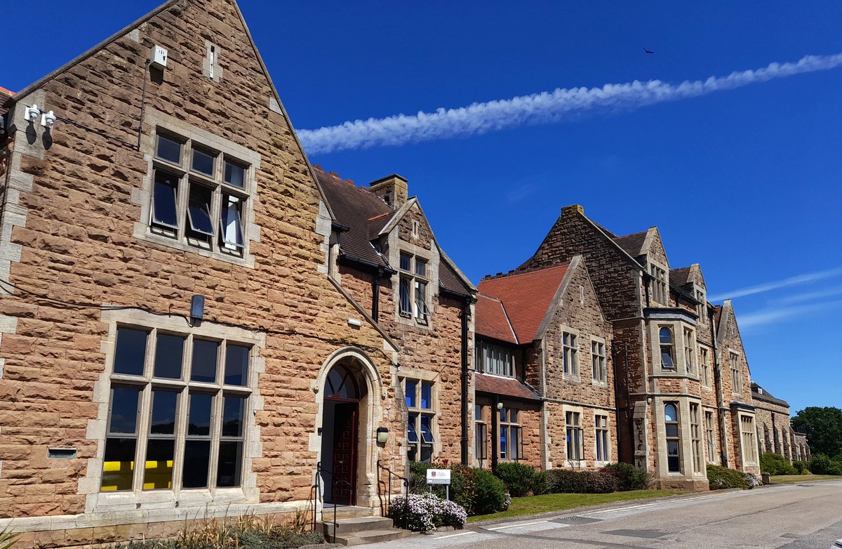 🌟 Our year 11s have made such a fantastic start to this all-important year - we’re so proud of their focus and determination! 👏

A reminder that year 11 parents’ evening takes place on Thursday 16 October.

Bookings are now open via SchoolCloud.

#QEAPride #Year11 #TeamQEA