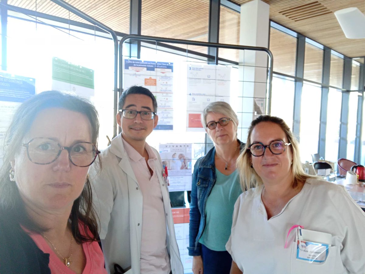 CH_HAUTANJOU's tweet photo. 📆 Journée mondiale des #SoinsPalliatifs, c’est aujourd’hui !
Sensibilisation, échanges &amp; soutien au 💙 du soin.
📍 Meslay | Azé | Segré – jusqu’à 16h
✨ Ensemble, prenons soin de nous.
 @ARS_PdL #soinspalliatifs 
@chateau_gontier @segrefr https://t.co/e4FSi6DOb6