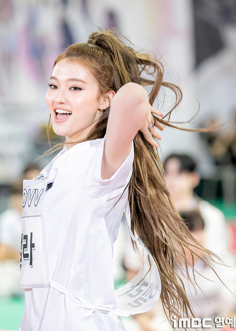 Behind the scenes photos from Ella's ISAC 2025