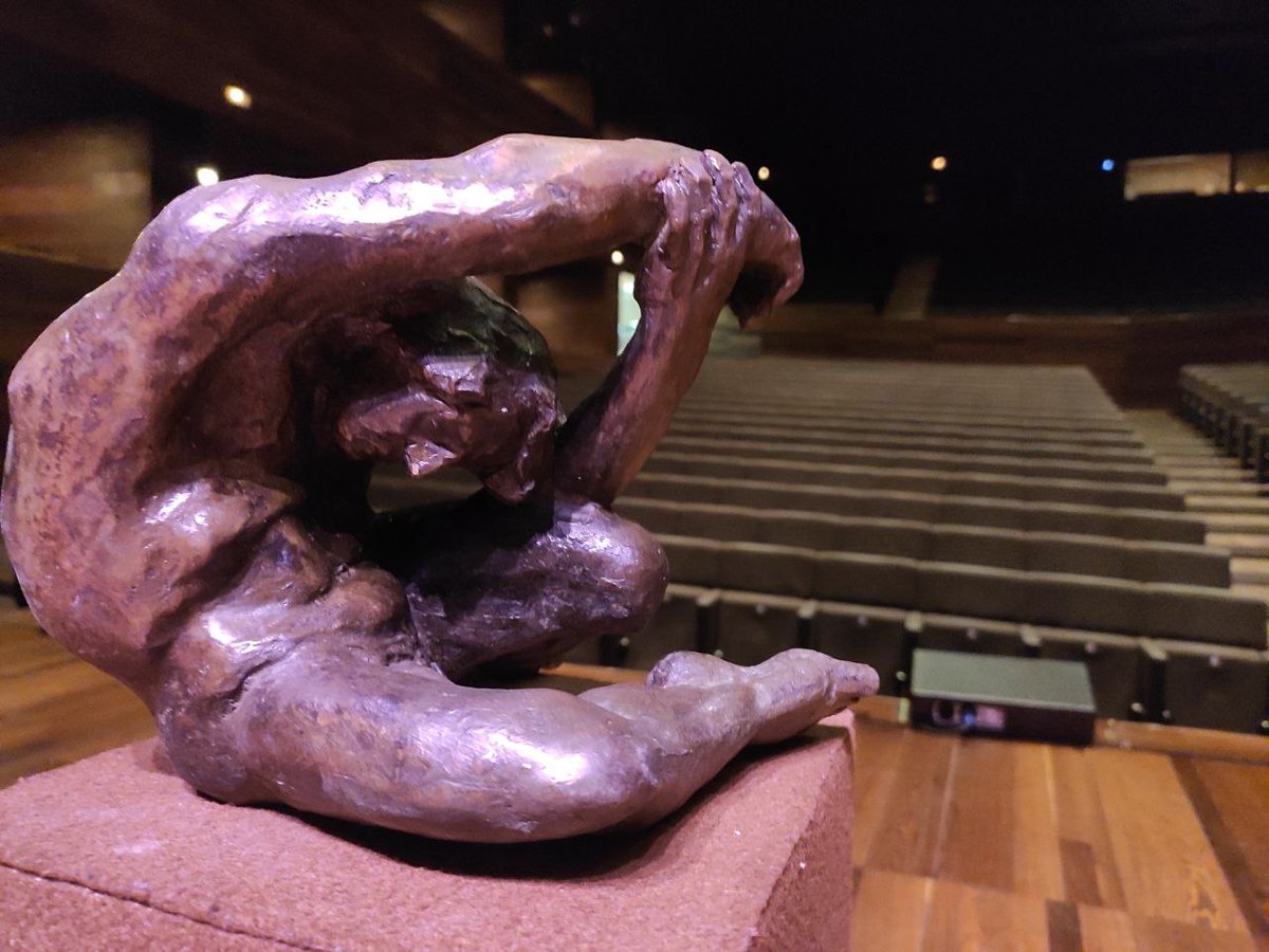 Recordamos el paso del escritor coreano Ko Un por #LeónEsp, ciudad de la que se ha ido con el XXIII Premio Leteo concedido en el marco del Festival Palabra. Todo un honor para la capital leonesa.