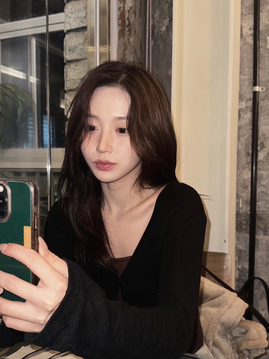 Haewon. tweet media